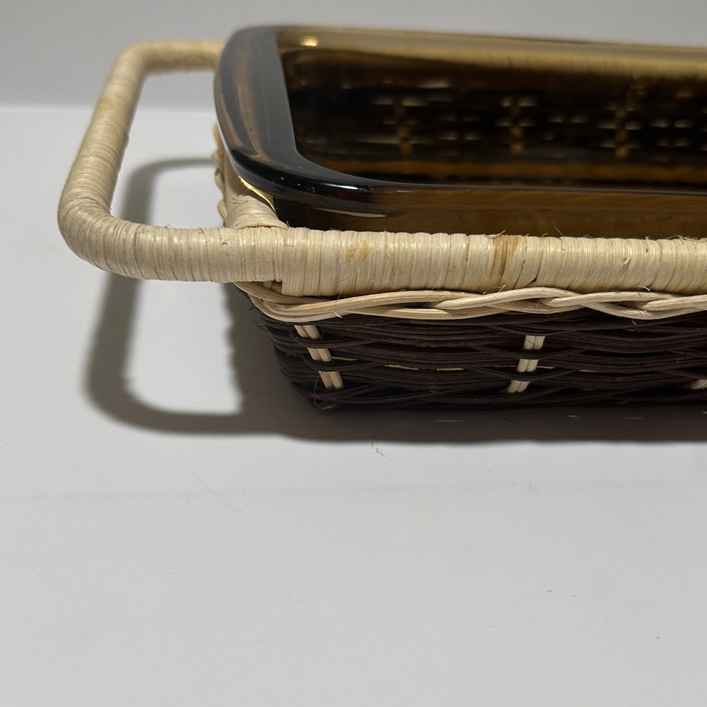 Vintage Pyrex Rectangular Amber Glass Baking Dish 232-N w/ Wicker Basket Carrier - Picture 5 of 13